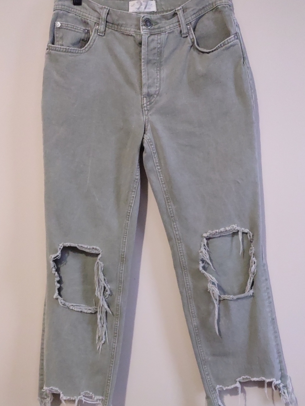 *WE THE FREE *Maggie Straight Jeans 27 Green Distressed Ripped Crop.